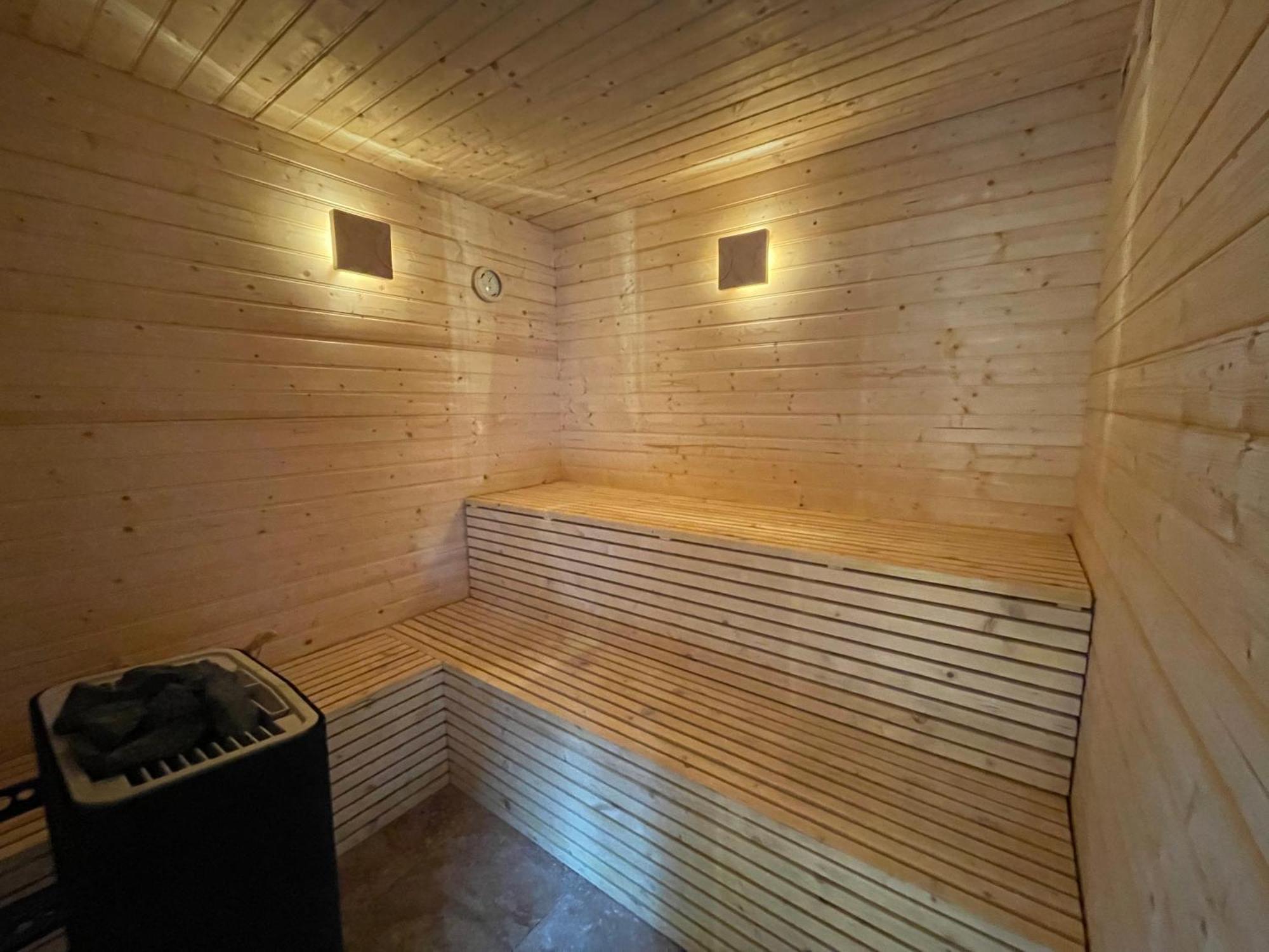 L Estanguet Maison Octogonale En Foret Rion-Des-Landes Ngoại thất bức ảnh